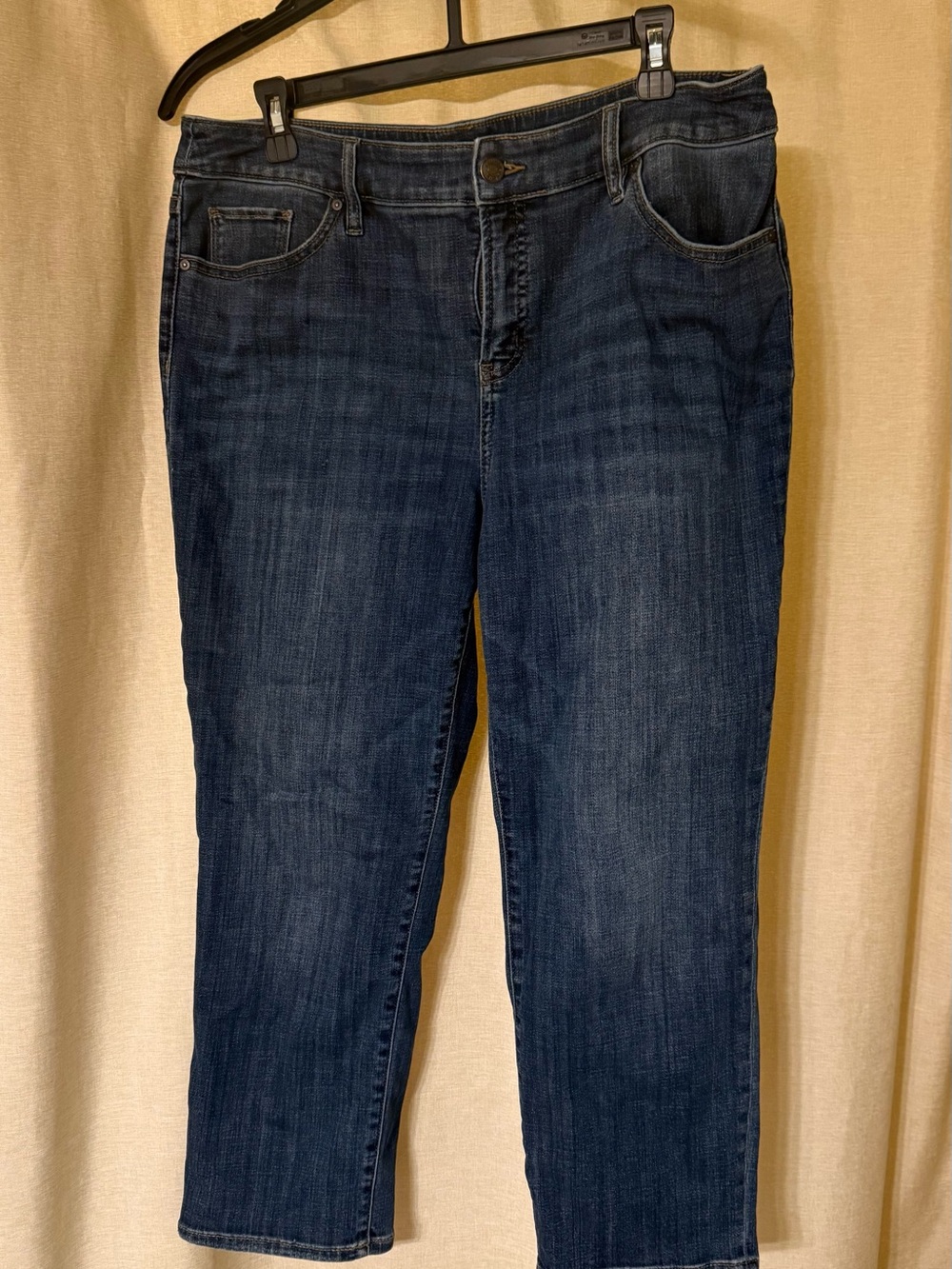 Chico's Dark Blue Cropped Stretch Jeans